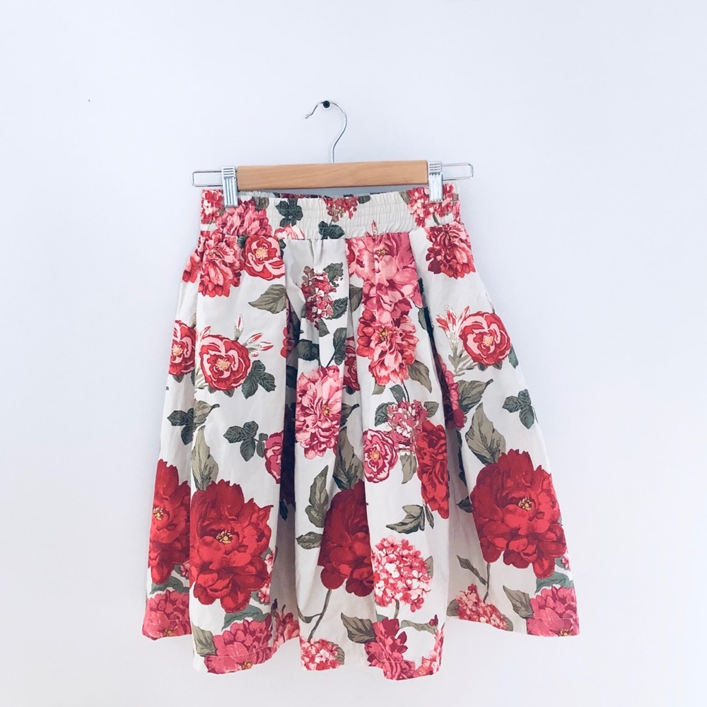Rose + Olive high-waisted Skirt pink Floral Skirt